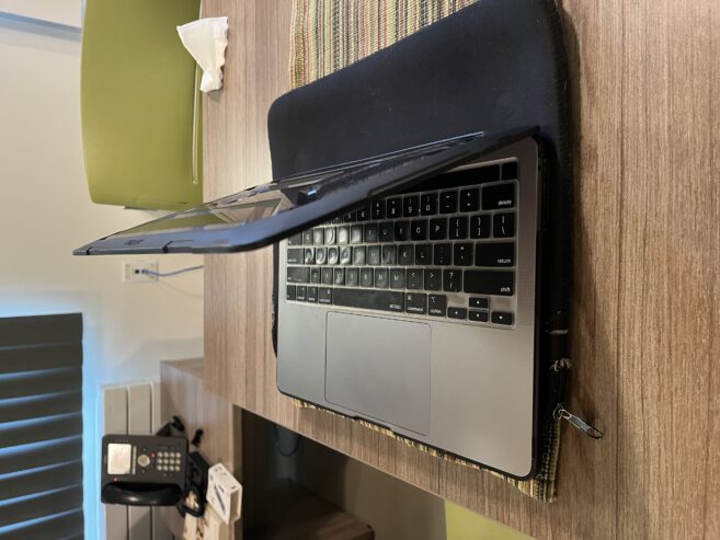 MacBook Pro M1 2020 13 plus