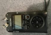 Anrejistrè dijital pòtab TASCAM DR-40