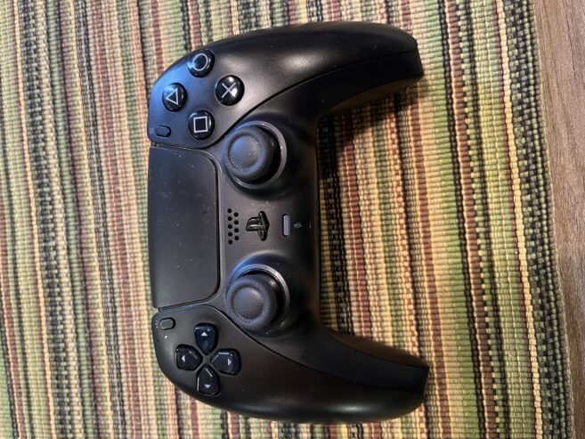 Kontwolè san fil PlayStation DualSense – Nwa
